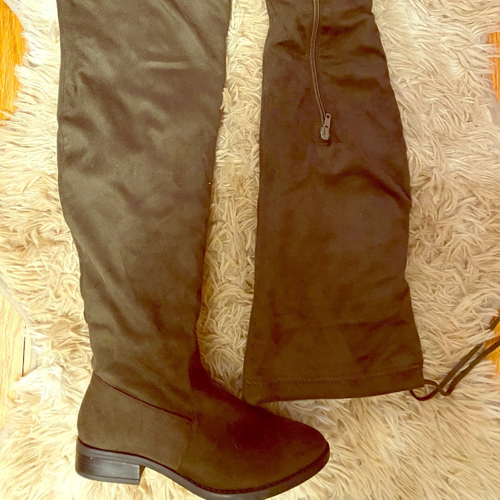 Over the knee suede olive boots